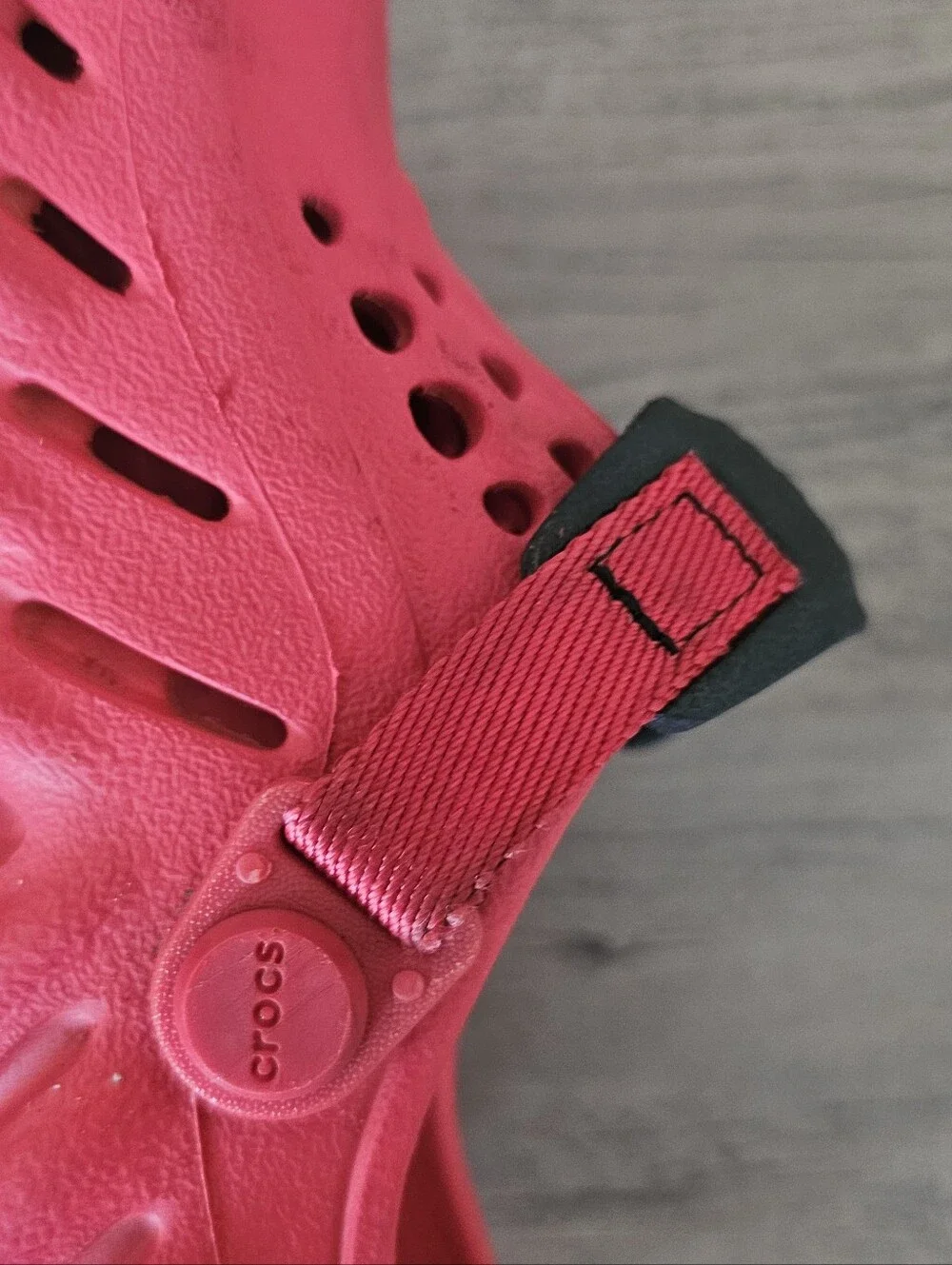 CROCS size 10